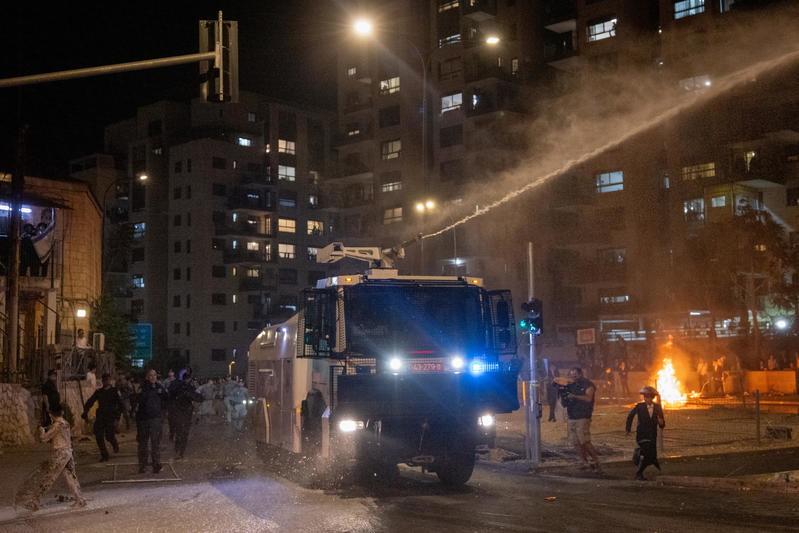 בואש: האמת על נוזל פיזור ההפגנות החרדיות בירושלים | כיכר השבת