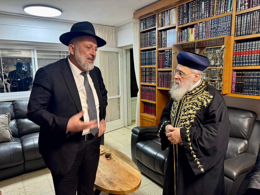 cluster (priority): כיכר השבת Un événement qui tourne au conflit : ce qui s'est passé aux bâtiments de la Knesset