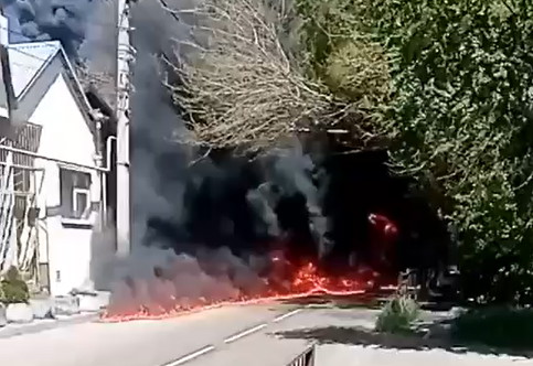 תקיפות רחפנים בטואפסה: שריפה גדולה בבית זיקוק רוסי | כיכר השבת